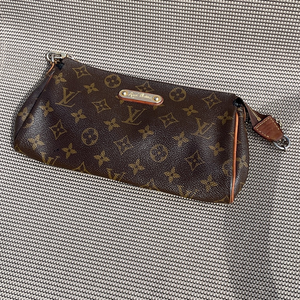Louis Vuitton Eva clutch LV monogram bag - Picture 7 of 16